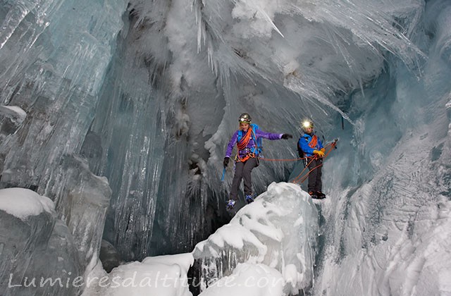 Dans la crevasse au stalagtite du glacier du Geant...