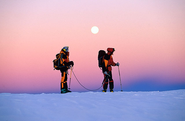 Moonrise on the col du Tacul