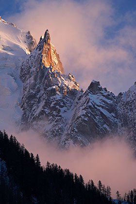 L'aiguille des deux Aigles au couchant