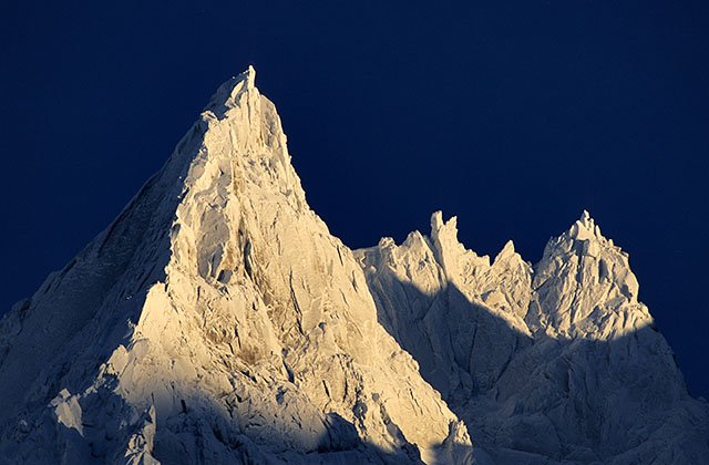 Lueurs sur Blaitière, les Ciseaux et le Fou
