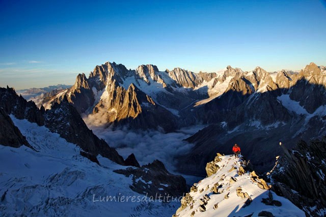 SUNRISE ON THE AIGUILLE VERTE, MASSIF DU MONT-BLANC, HAUTE SAVOIE, FRANCE