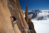 ESCALADE ROCHEUSE, MASSIF DU MONT-BLANC, CHAMONIX, HAUTE-SAVOIE, FRANCE