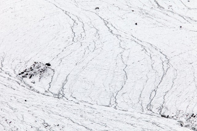 LIGNES SUR LE GLACIER DE LESCHAUD