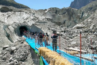 GROTTE DE LA MER DE GLACE