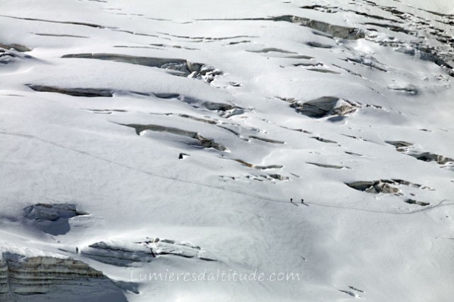 SERACS ET CREVASSES DU GLACIER DU GEANT