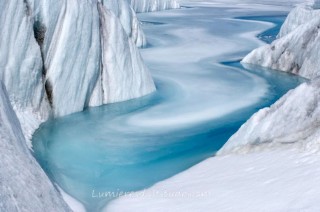 LACS GLACIAIRES SUR LA MER DE GLACE