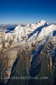 LE GLACIER DES BOSSONS ET LE MONT-BLANC