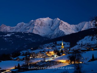 VILLAGE DE COMBLOUX, HAUTE-SAVOIE, FRANCE