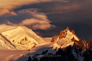 SUNSET ON AIGUILLE DU MIDI, MASSIF DU MONT-BLANC, HAUTE SAVOIE, FRANCE