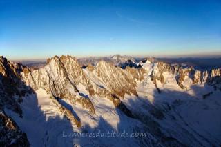 SUNRISE ON THE AIGUILLE DES DROITES AND LES COURTES, MASSIF DU MONT-BLANC, HAUTE SAVOIE, FRANCE