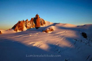 SUNSET ON THE AIGUILLE DU MIDI, MASSIF DU MONT-BLANC, HAUTE SAVOIE, FRANCE