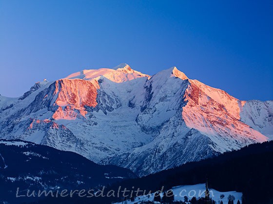 Le Mont-Blanc et l'aiguille de Bionnassay, St Gervais