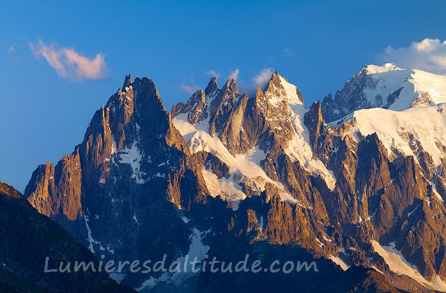 Les aiguilles de Chamonix au couchant; Chamonix