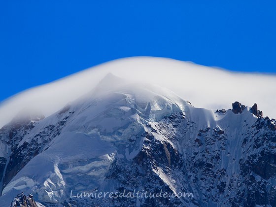 Lenticulaire sur l'aiguille Verte, Chamonix