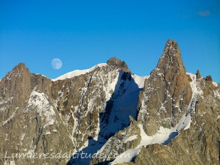 Lune sur la Dent du Geant, Chamonix