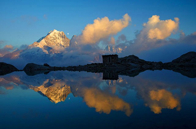 AIGUILLE VERTE FROM LAC BLANC, MASSIF DU MONT-BLANC, HAUTE SAVOIE, FRANCE
