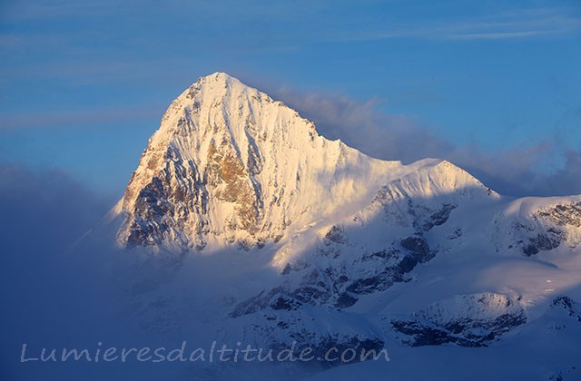 La Dent Blanche au couchant, Suisse, Valais