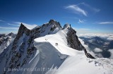 Dans la traversee des aretes de Rochefort