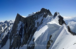 Sur la fameuse arete de rochefort, Massif du Mont-Blanc, Haute-savoie, France