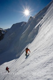 Ascension de la face nord de l' obergabelhorn, valais, suisse