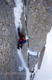 Goulotte de glace au triangle du tacul, Massif du Mont-Blanc, Haute-savoie, France