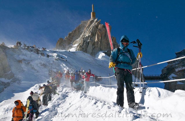 Descente de l'arete de l'aiguille du midi, Massif du Mont-Blanc, Haute-savoie, France