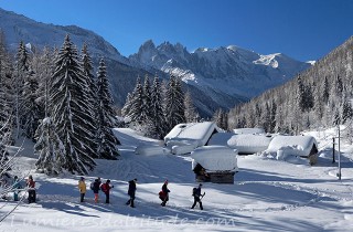 Randonnee en raquette a Tres les champs, Massif du Mont-Blanc, Haute-savoie, France