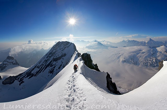 Sur les aretes de la blumisalp, oberland, suisse