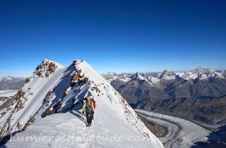 Sur les aretes du Lisksam, valais, suisse