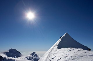 Sur les aretes du Lisksam, valais, suisse