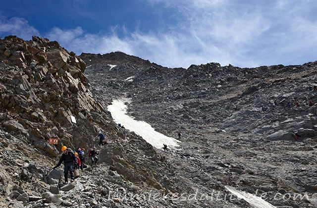 Traversee du couloir du Gouter, Massif du Mont-Blanc, Haute-savoie, France