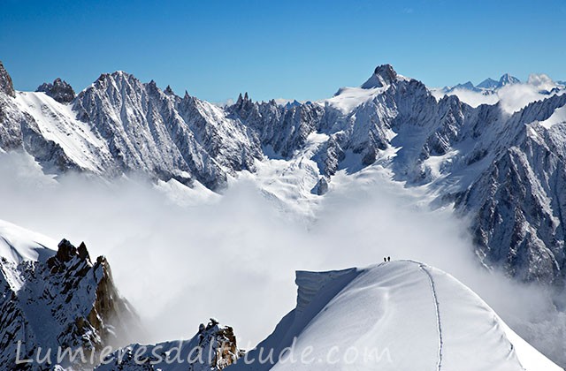 Alpinistes sur l'arete Midi-Plan, Chamonix, France