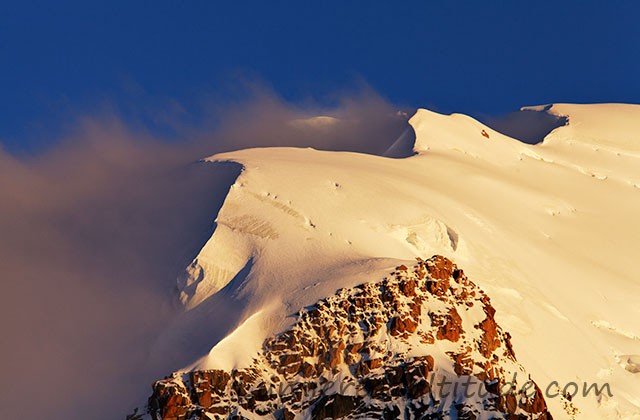 Lumieres du couchant sur le Mont-Blanc du Tacul, Chamonix