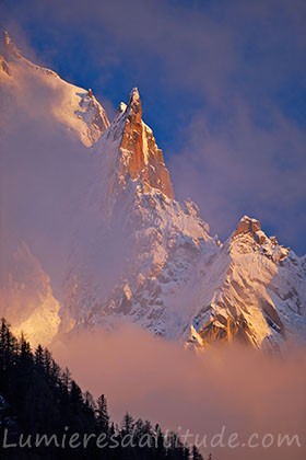 L'aiguille des Deux Aigles au couchant, chamonix