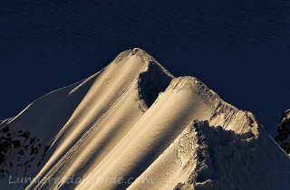 L'arete sommitale du Monsch, Oberland, Suisse