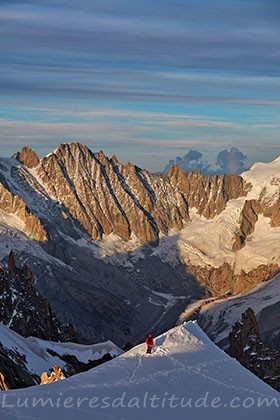 L'aiguille des Courtes au couchant, Chamonix, France