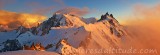 Lumieres du couchant sur le Mont-Blanc et l'aiguille du Midi