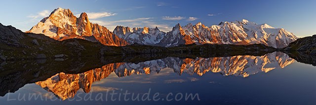 Le lac des Cheserys et le massif du Mont-Blanc