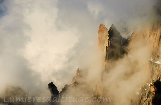 Les aiguilles des Deux Aigles au couchant, Chamonix