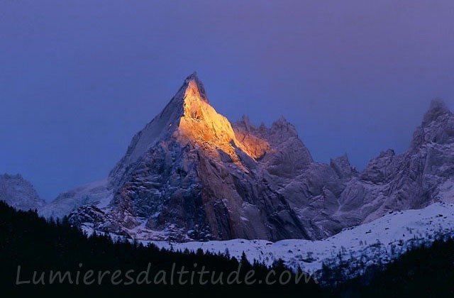 L'aiguille de Blaitiere au couchant