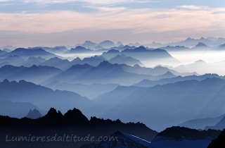 L'Oberland est depuis le sommet du Monsch