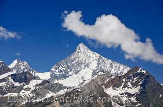 Le Weisshorn dans les vents d'altitude