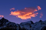 Lenticulaire a l'aube sur le Mont-Maudit, Chamonix