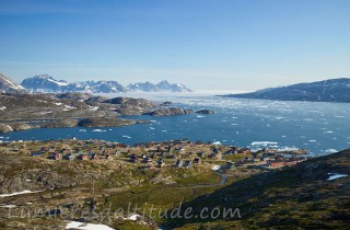 Groenland, village Inuit de Kummiut, fjord Angmassalik