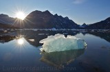 Groenland, iceberg dans le fjord Angmassalik