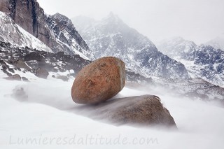 Le blizzard rugissant... Terre de Baffin, Canada