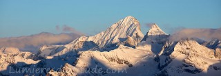 La Dent Blanche et l'Obergabelhorn a l'aube, Valais, Suisse