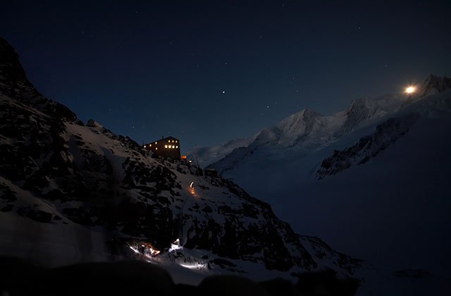 La Finsteraarhornhutte