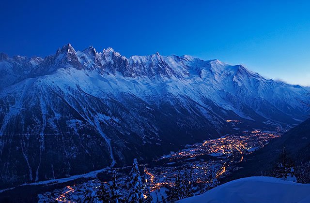 La vallee de Chamonix au crepuscule