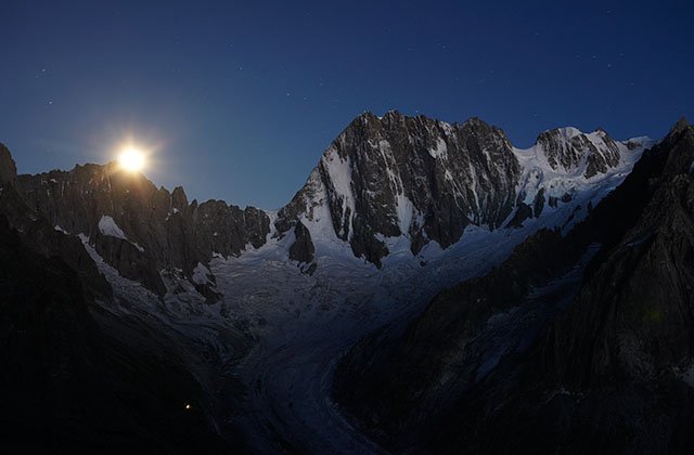 Moon rise on the petites Jorasses